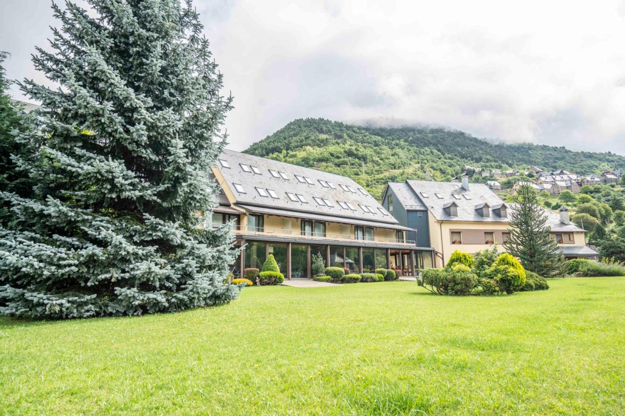 Hotel & Restaurante Pena Arrós エクステリア 写真