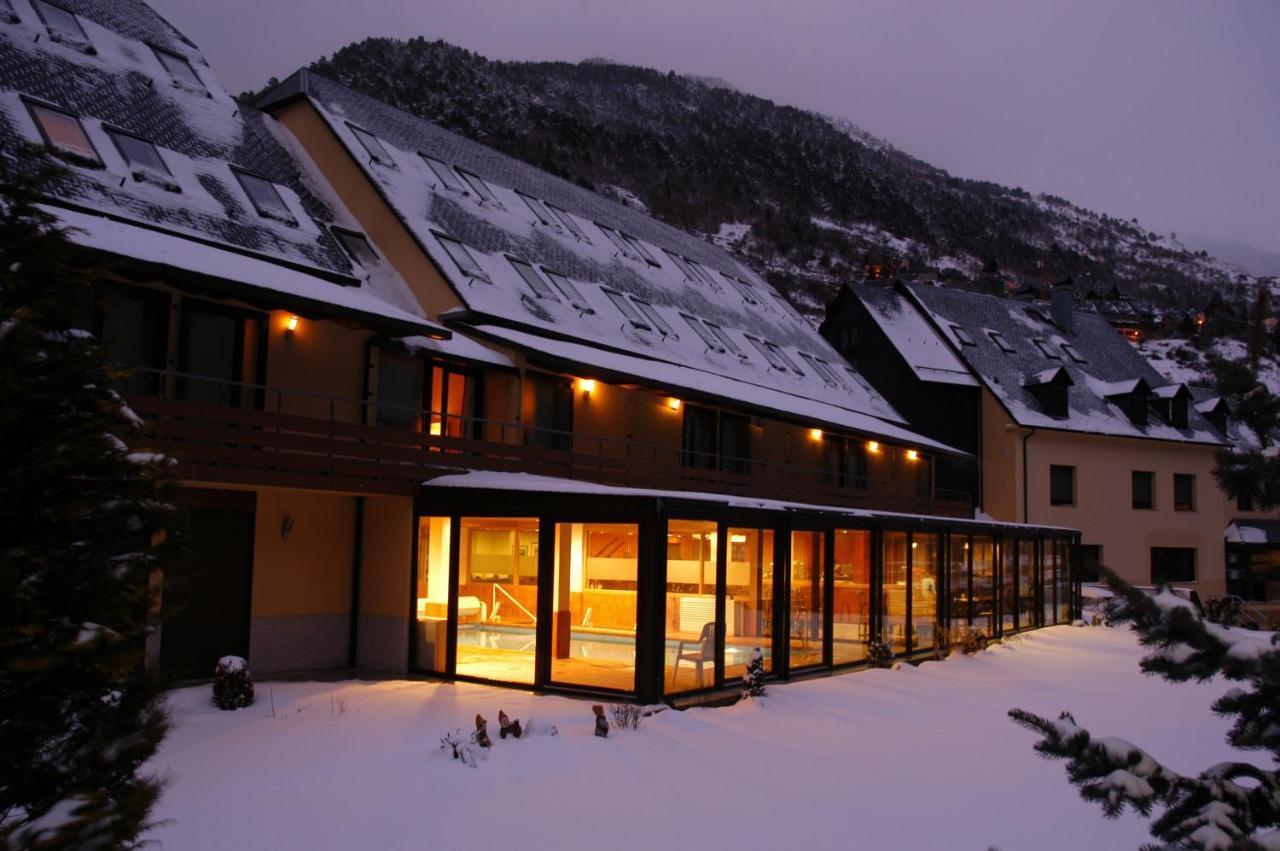 Hotel & Restaurante Pena Arrós エクステリア 写真