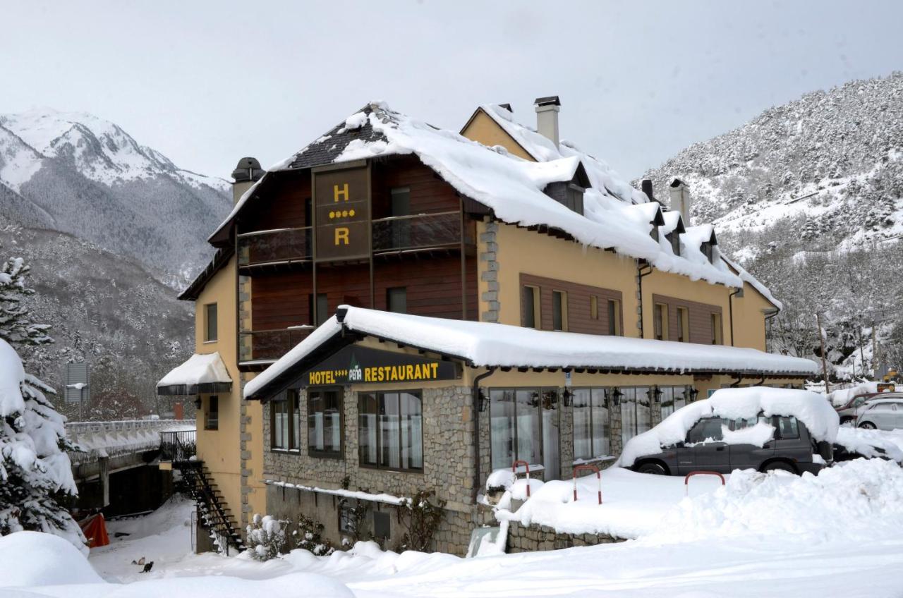 Hotel & Restaurante Pena Arrós エクステリア 写真